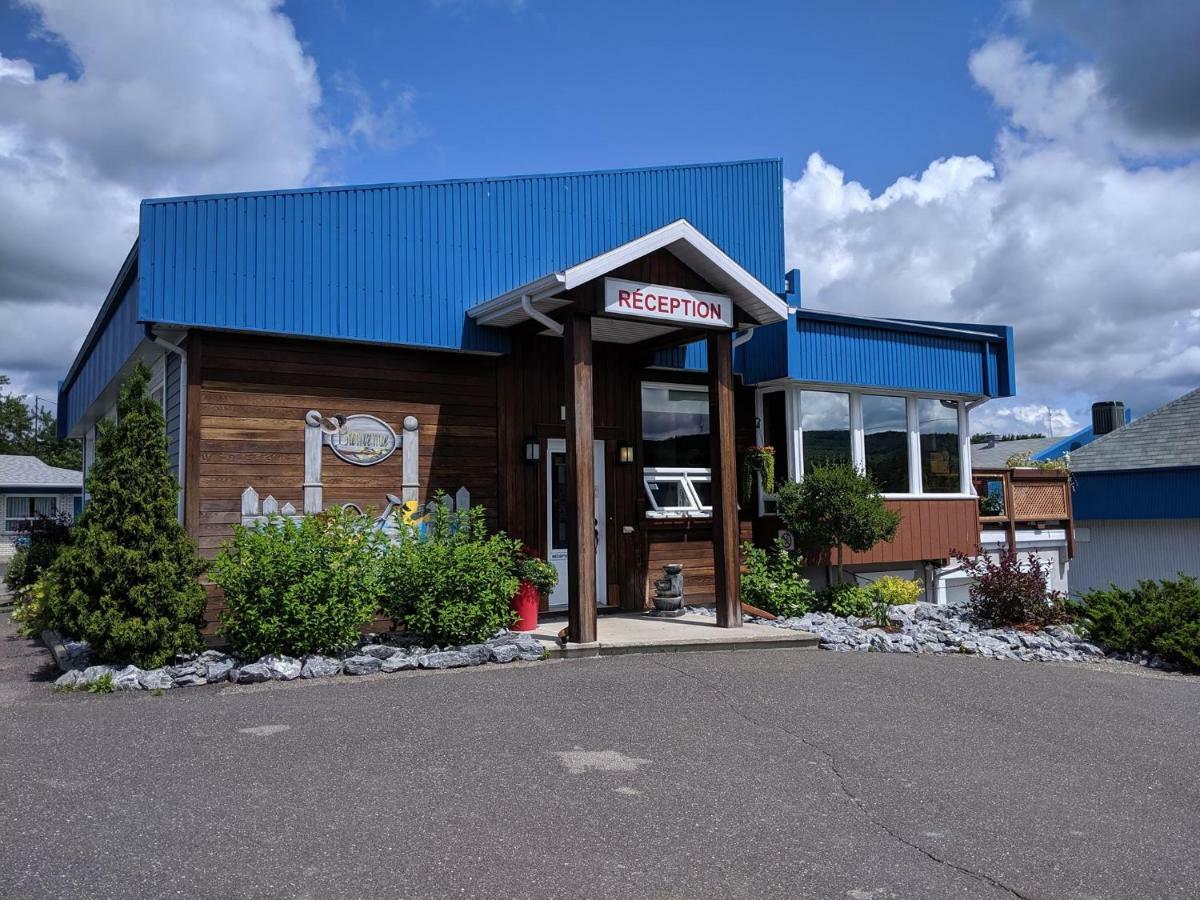 Motel Claude Degelis Exterior photo